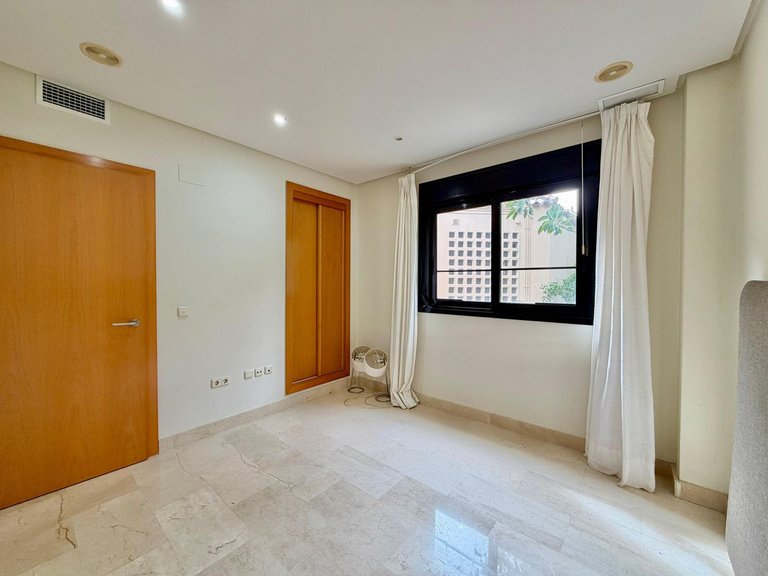 Apartment for Sale in Puerto Banús, Malaga 55