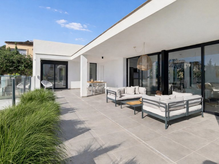 Villa for Sale in Valle Romano, Malaga 1