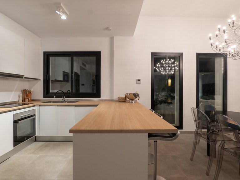 Villa for Sale in Valle Romano, Malaga 25