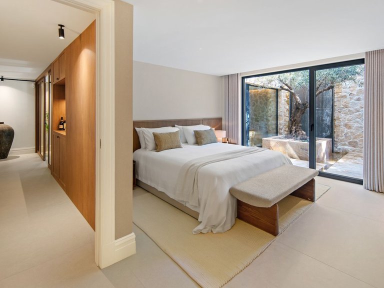 Villa for Sale in Nueva Andalucía, Malaga 17