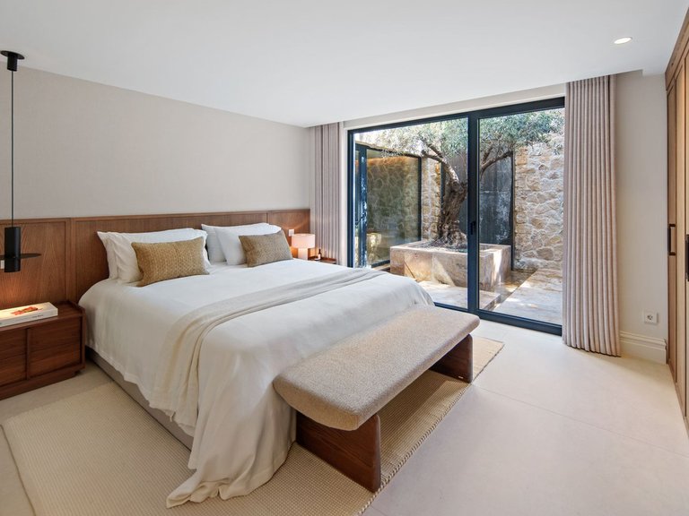Villa for Sale in Nueva Andalucía, Malaga 27