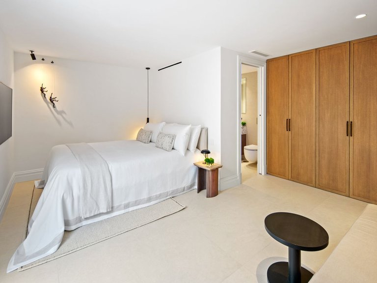Villa for Sale in Nueva Andalucía, Malaga 30