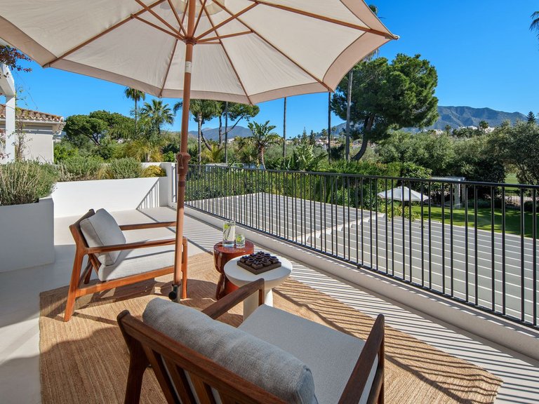 Villa for Sale in Nueva Andalucía, Malaga 45
