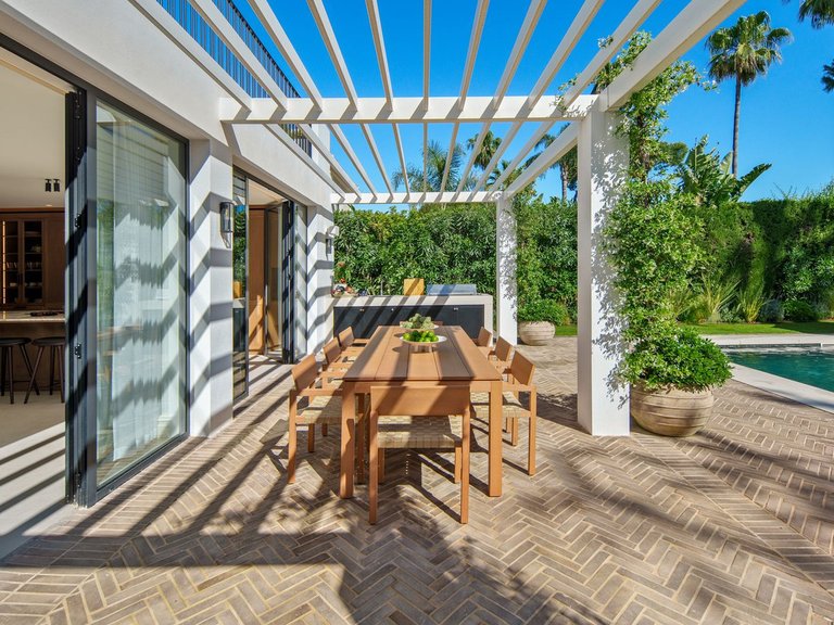 Villa for Sale in Nueva Andalucía, Malaga 48