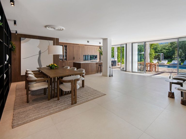 Villa for Sale in Nueva Andalucía, Malaga 6