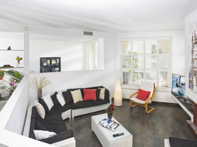 Villa for Sale in Elviria, Malaga 5