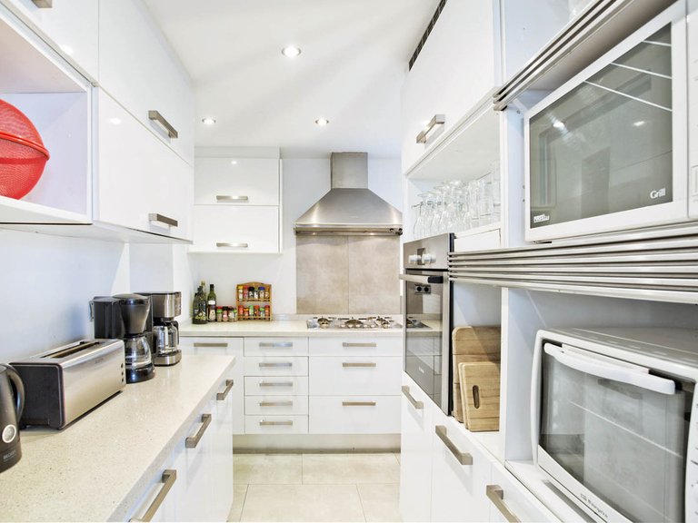 Villa for Sale in Elviria, Malaga 6