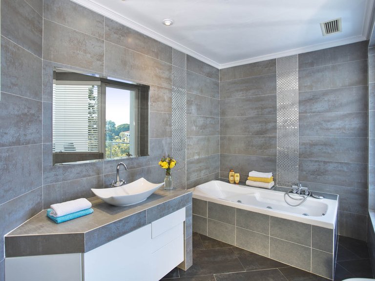 Villa for Sale in Elviria, Malaga 9