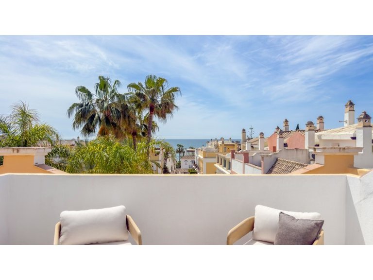 Villa for Sale in Marbella, Malaga 27