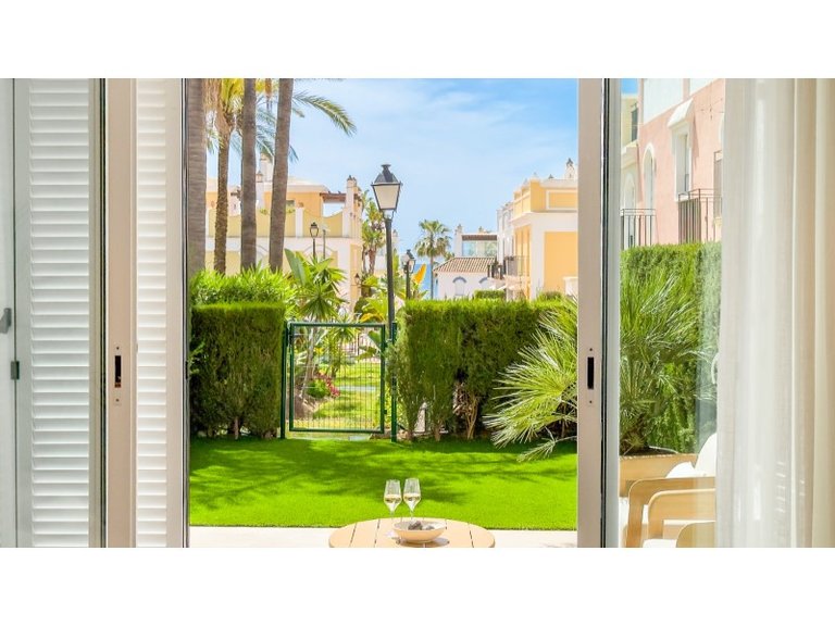 Villa for Sale in Marbella, Malaga 28