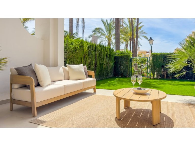 Villa for Sale in Marbella, Malaga 32