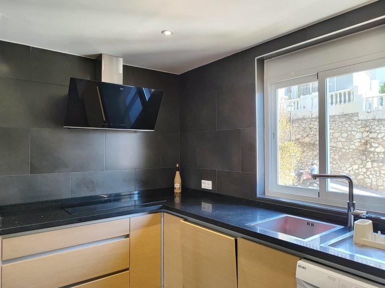 Apartment for Sale in Fuengirola, Malaga 26