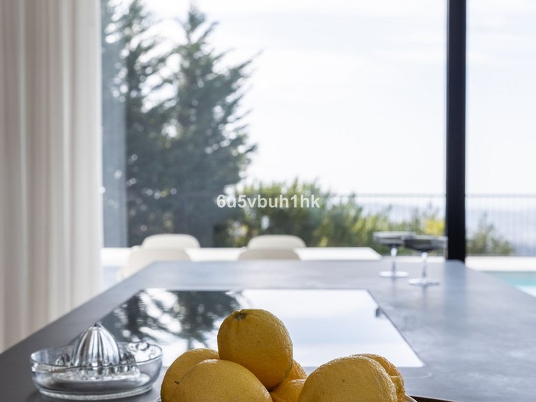 Villa for Sale in Valtocado, Malaga 17