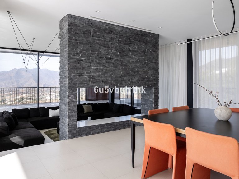 Villa for Sale in Valtocado, Malaga 19