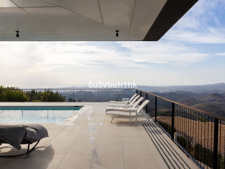 Villa for Sale in Valtocado, Malaga 45