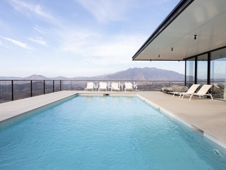 Villa for Sale in Valtocado, Malaga 47