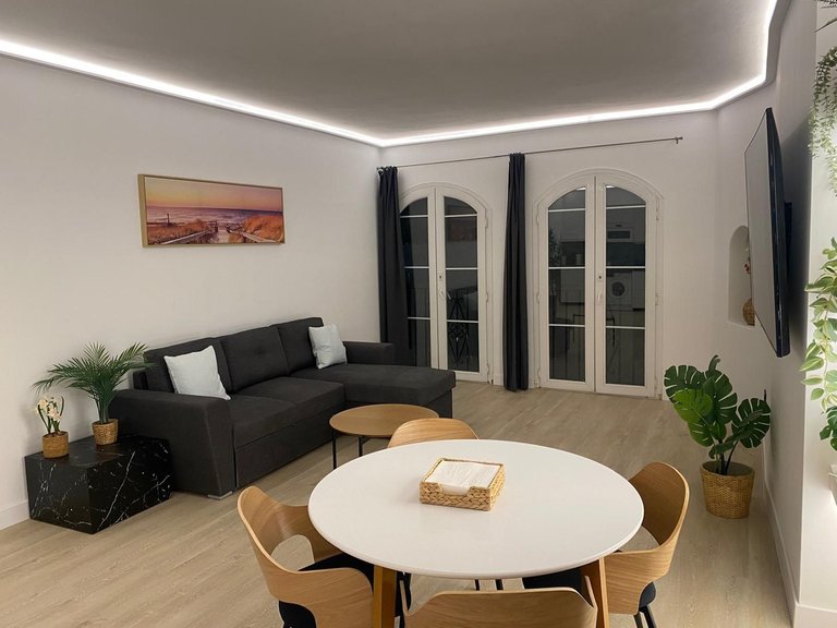 Apartment for Sale in Puerto Banús, Malaga 2