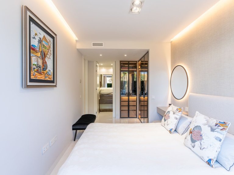 Apartment for Sale in Estepona, Malaga 14