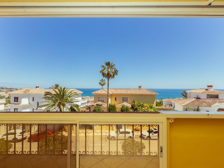Apartment for Sale in La Cala De Mijas, Malaga 1