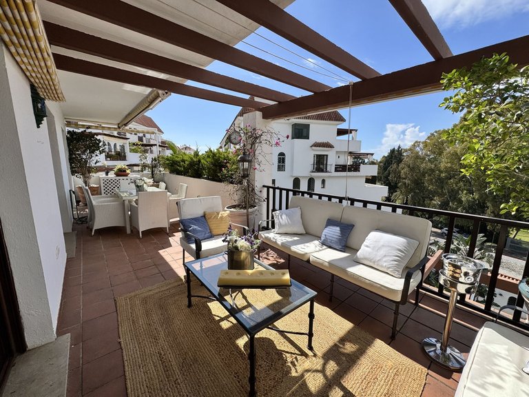 Apartment for Sale in The Golden Mile, Malaga 3