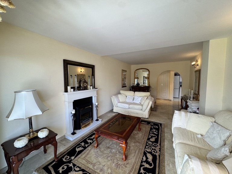 Apartment for Sale in The Golden Mile, Malaga 5