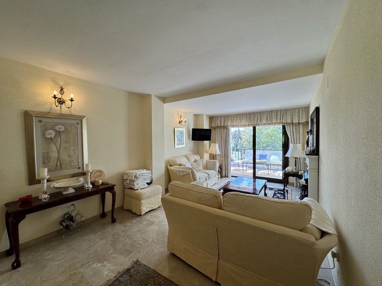 Apartment for Sale in The Golden Mile, Malaga 7