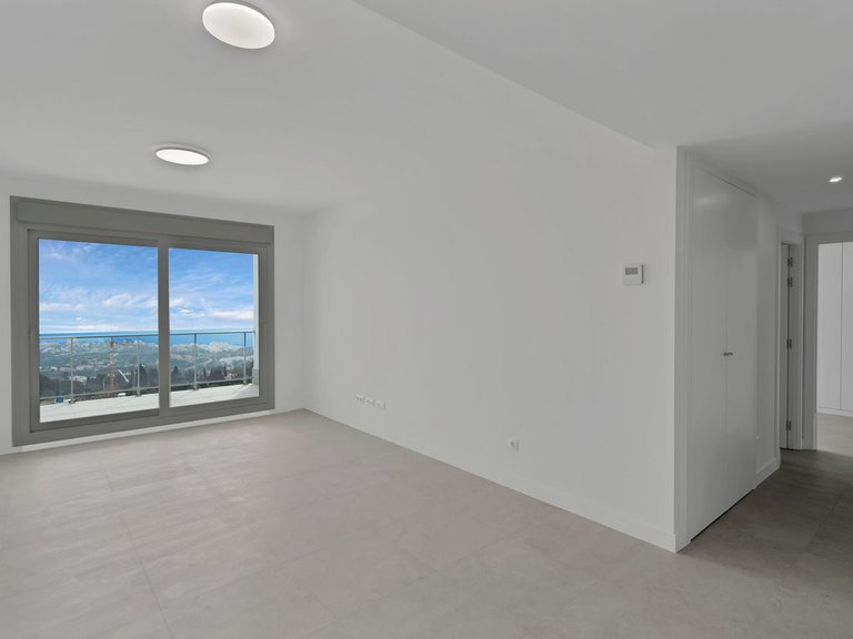 Apartment for Sale in Benalmadena Pueblo, Malaga 4