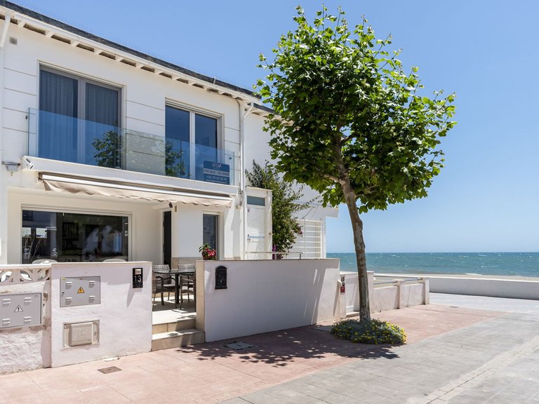 Villa for Sale in La Cala De Mijas, Malaga 1