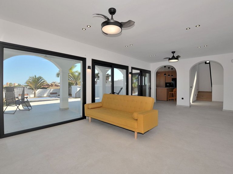 Villa for Sale in El Coto, Malaga 12