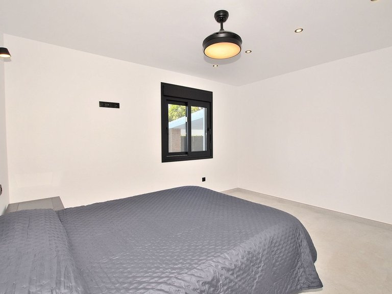 Villa for Sale in El Coto, Malaga 20