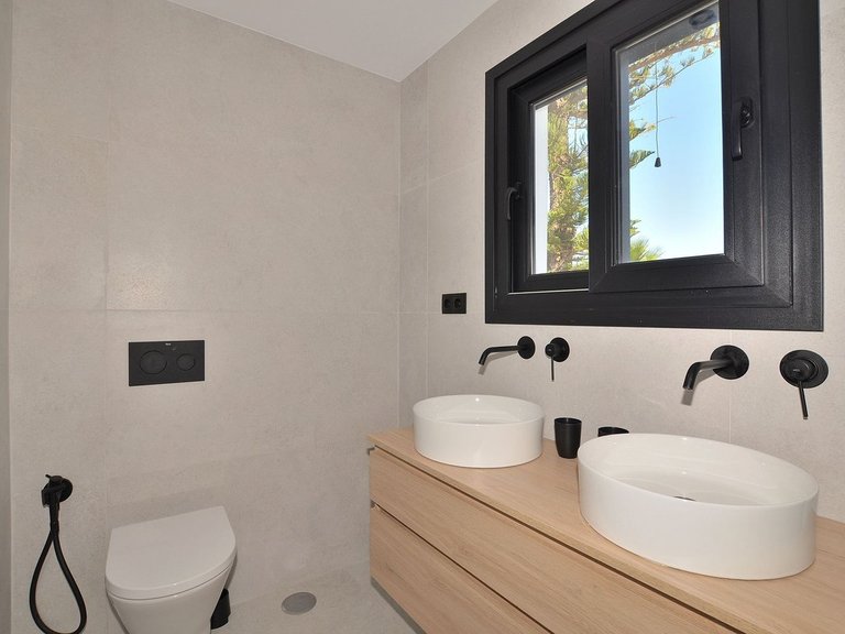 Villa for Sale in El Coto, Malaga 23