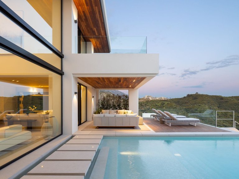 Villa for Sale in Benahavís, Malaga 30