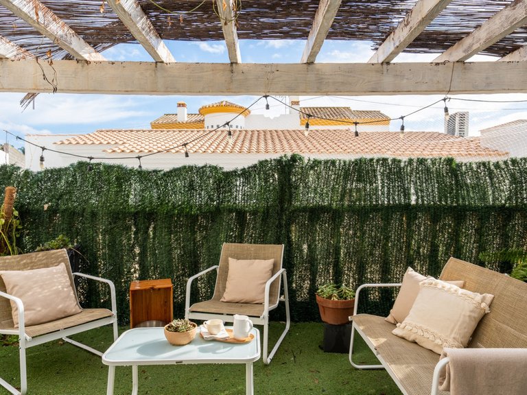 Villa for Sale in Sierrezuela, Malaga 11