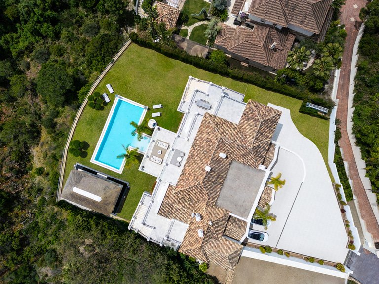 Villa for Sale in Costa del Sol El Madroñal, Malaga 30
