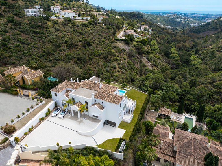 Villa for Sale in Costa del Sol El Madroñal, Malaga 31