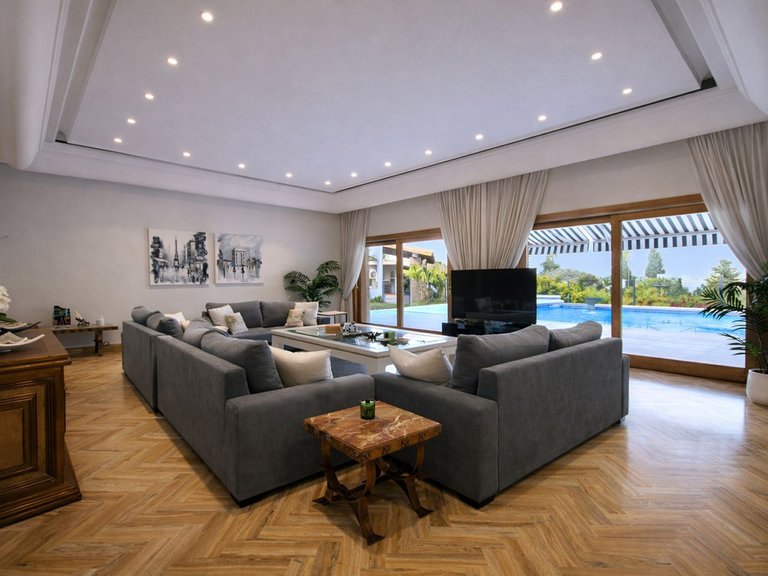 Villa for Sale in Puerto Banús, Malaga 10