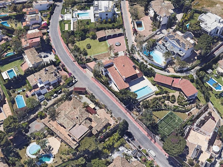 Villa for Sale in Puerto Banús, Malaga 41