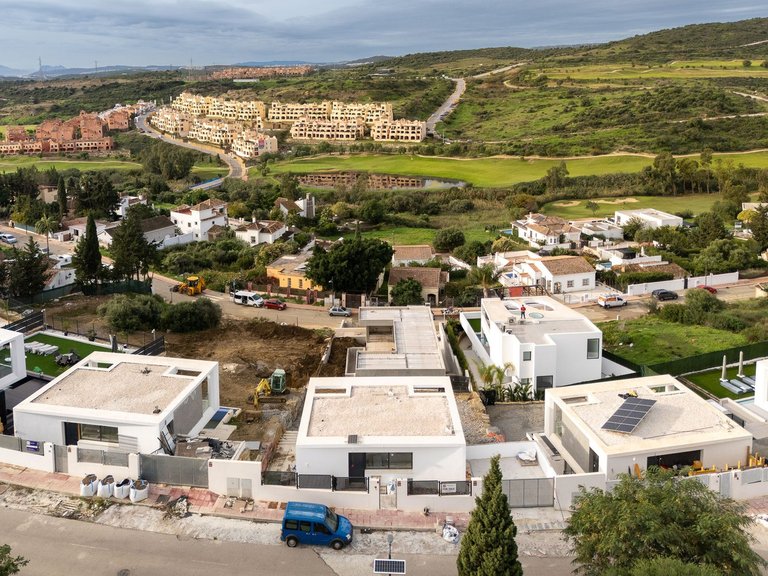 Villa for Sale in Valle Romano, Malaga 2