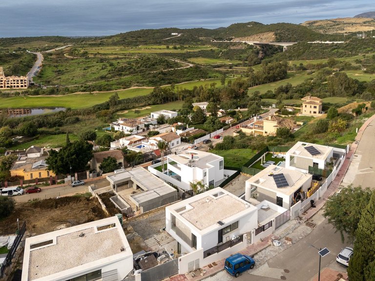 Villa for Sale in Valle Romano, Malaga 3