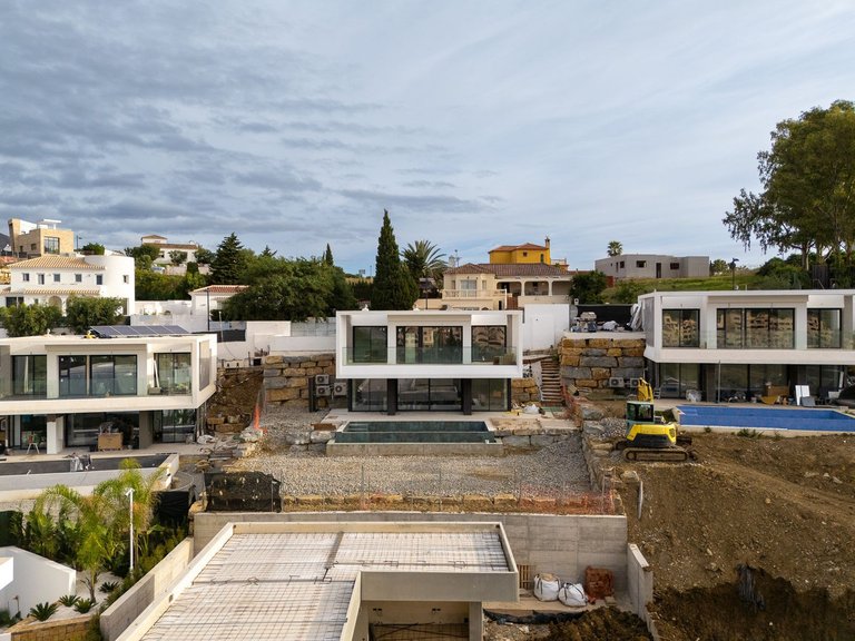 Villa for Sale in Valle Romano, Malaga 4