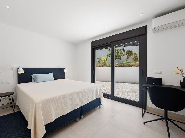 Villa for Sale in Nueva Andalucía, Malaga 22
