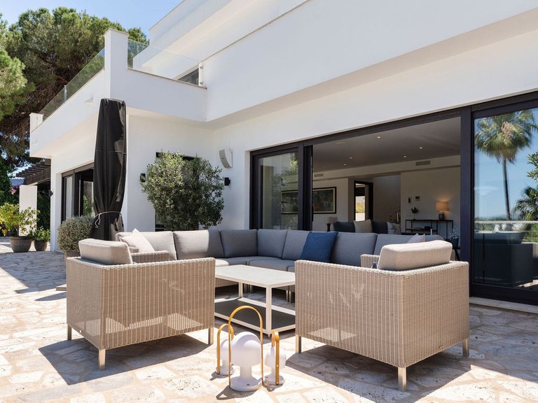 Villa for Sale in Nueva Andalucía, Malaga 7