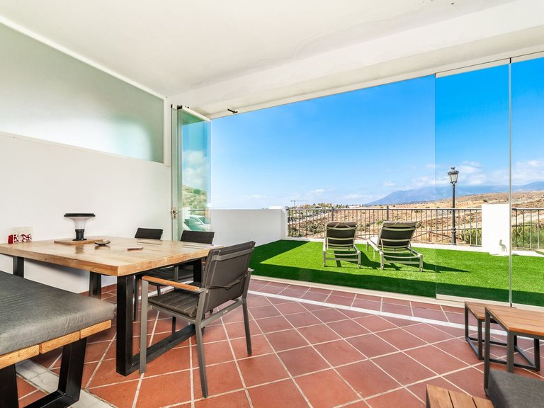 Apartment for Sale in El Paraiso, Malaga 6