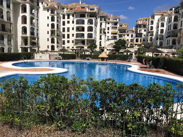 Apartment for Sale in La Duquesa, Malaga 1