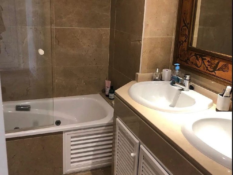Apartment for Sale in La Duquesa, Malaga 28