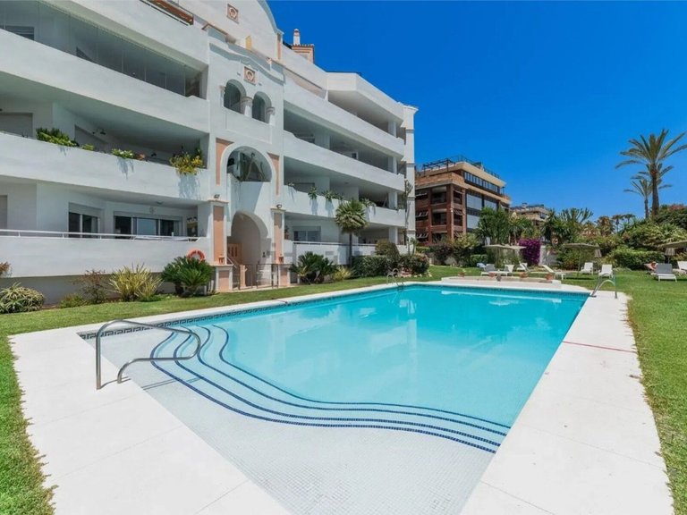 Apartment for Sale in Marbella, Malaga 1