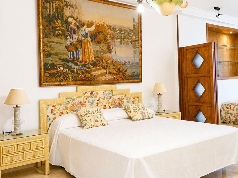 Apartment for Sale in Marbella, Malaga 14