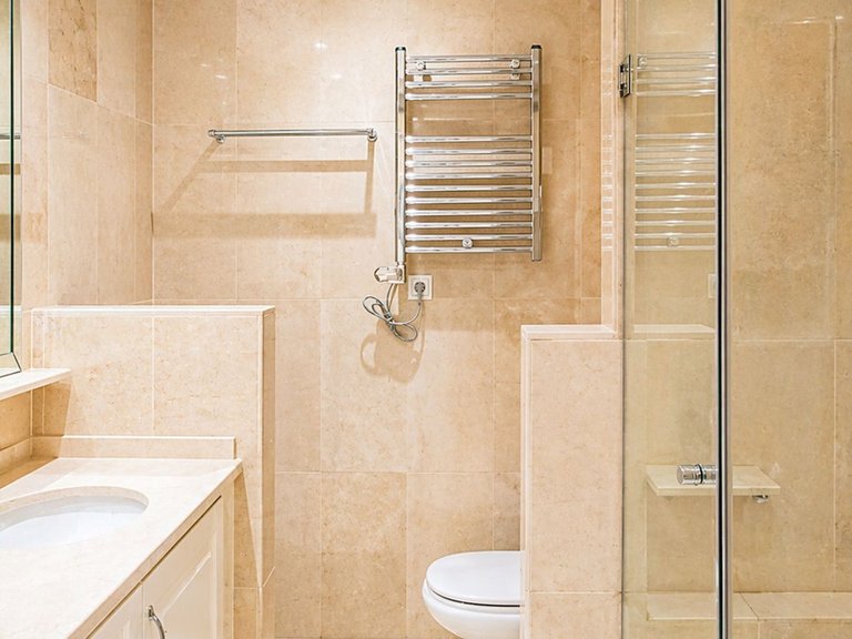 Apartment for Sale in Marbella, Malaga 17