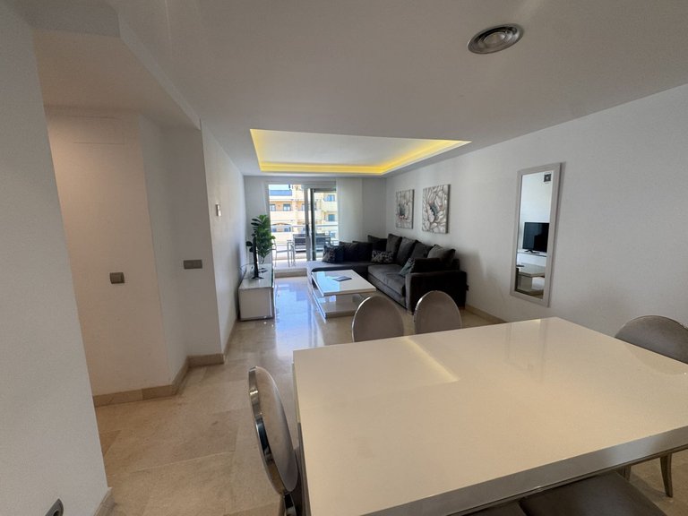 Apartment for Sale in San Pedro De Alcántara, Malaga 17