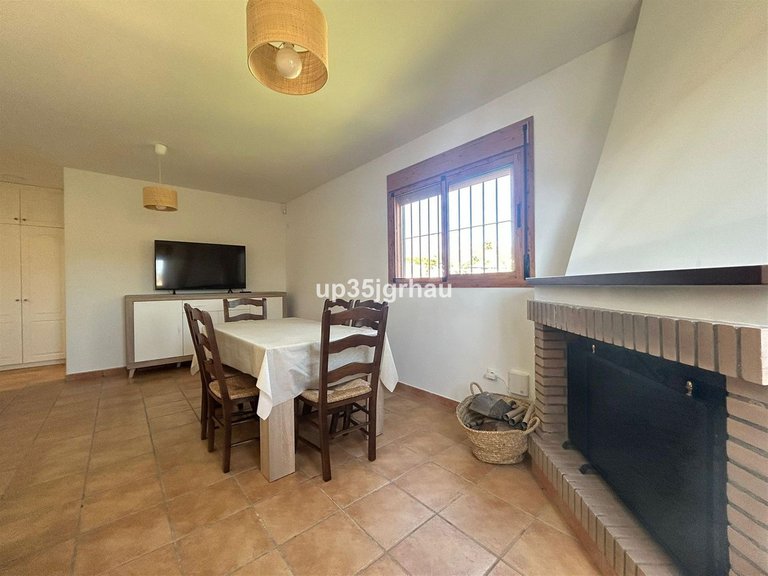 Villa for Sale in Estepona, Malaga 5